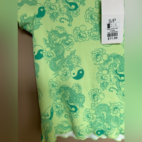 Tee - Picture 5 of 5